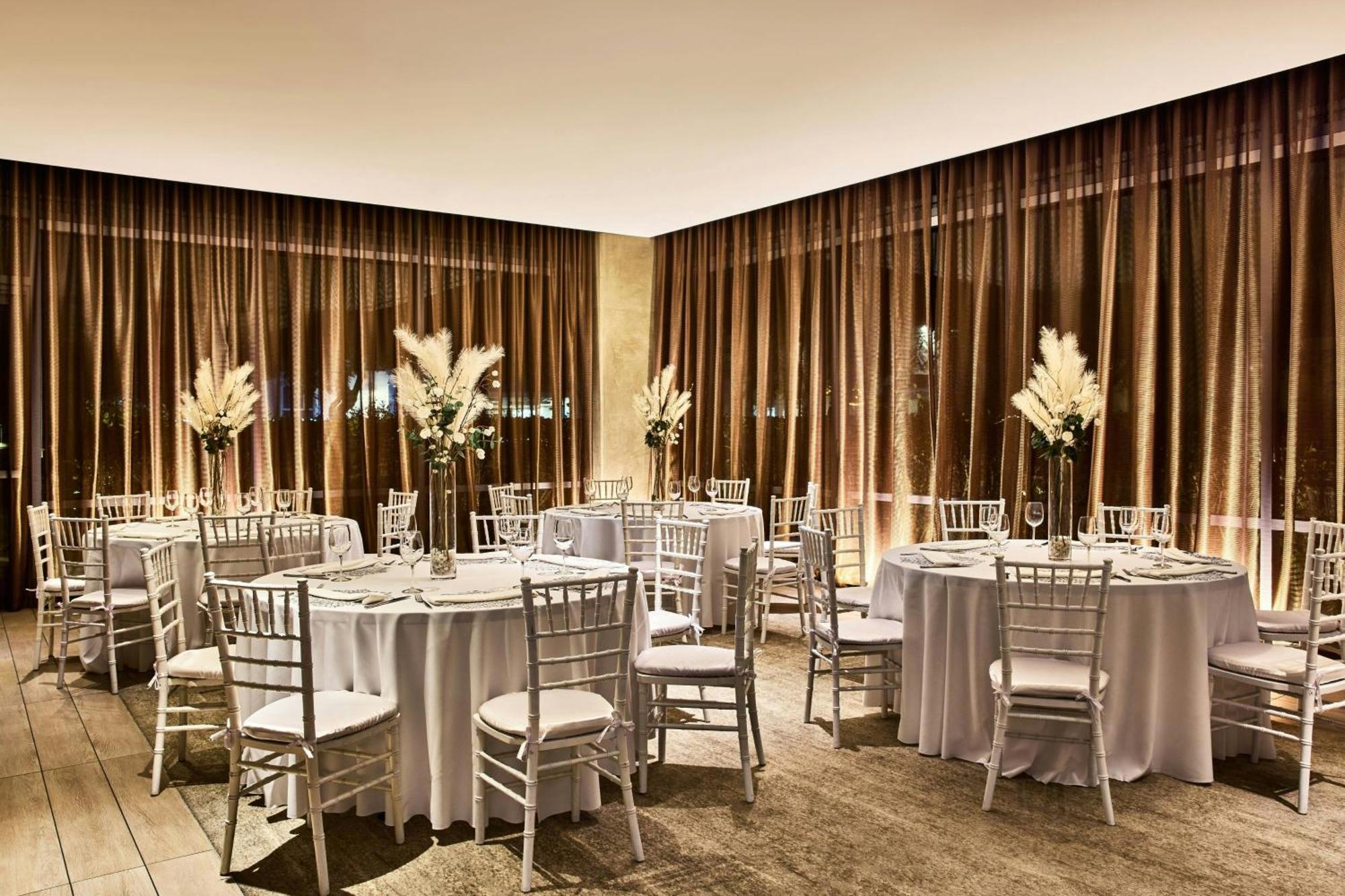 Ac Hotel By Marriott Irvine Exterior foto